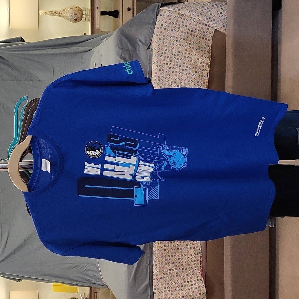 Dallas Mavericks 2022-2023 Season Opener T-shirt